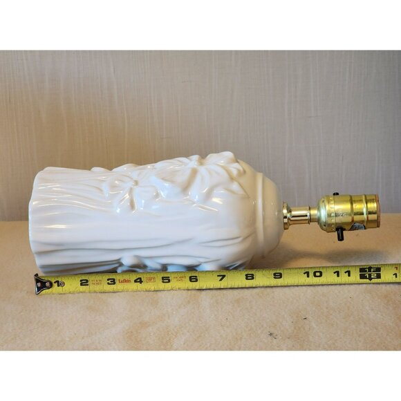 Vintage White Ceramic Floral Crown Creative Ind Table Lamp Tested Does Not Work - Picture 7 of 10